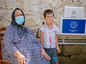 Фонд Гейдара Алиева передал праздничные паи более 100 тыс. малообеспеченных семей