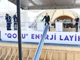 Президент Ильхам Алиев ознакомился со строительством электроподстанции "Гобу"