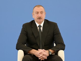 Президент Ильхам Алиев ознакомился со строительством электроподстанции "Гобу"