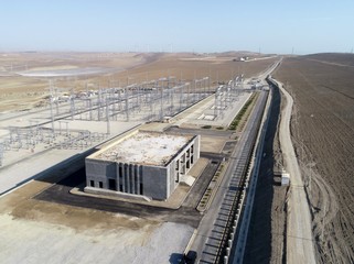 Президент Ильхам Алиев ознакомился со строительством электроподстанции "Гобу"