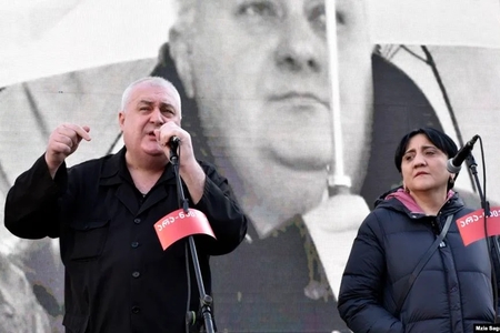 Gürcüstanda kabus dirilir: “rus kartı” yenidən işə düşdü