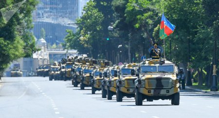 XALQIMIZ ORDUMUZUN GÜCÜNƏ İNANIR