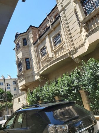 “Azərxalça” sədrinin milyonluq villası – Foto