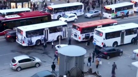 Bakıda avtobusların fəaliyyəti bərpa edildi