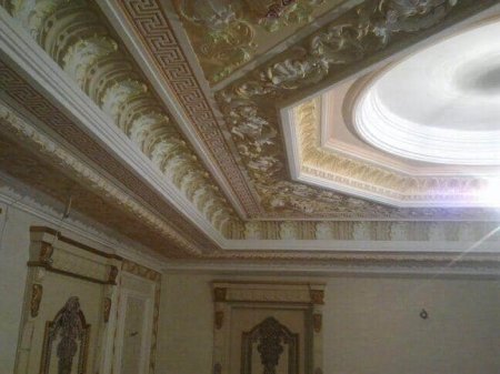 "Azərsu" rəhbərinin saray kimi evi (FOTOLAR)