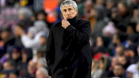 “Barselona” baş məşqçi ilə rəsmən yollarını ayırdı