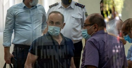 Robert Koçaryan Ermənistanı məhkəməyə verdi