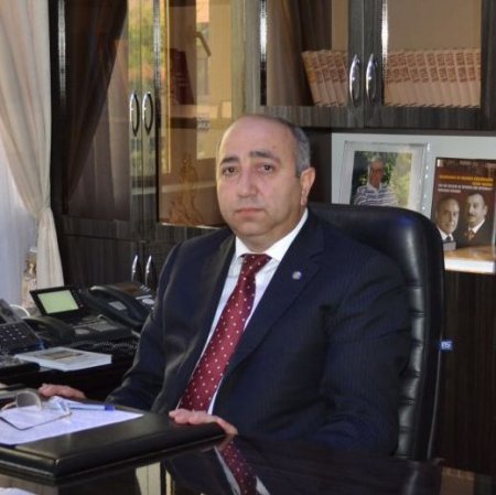 Həbs edilən icra başçısının qohumu yüksək vəzifədə çalışır