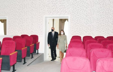 İlham Əliyev və Mehriban Əliyeva Səttar Bəhlulzadə adına Mədəniyyət Evinin açılışında - FOTOLAR