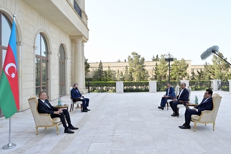 İlham Əliyev: İlham Əliyev: