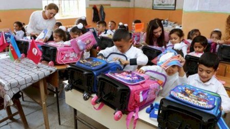 Valideynlər qərarsızdır - Uşağı məktəbə göndərim, ya yox?