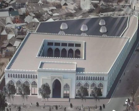 Elmar Vəliyevin sökdürdüyü bazar yenidən tikilir (FOTOLAR)