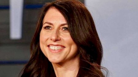 Dünyanın ən zəngin qadınının adı açıqlandı