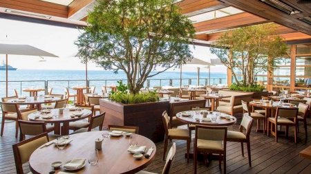 Azərbaycanda restoranlarda xidmət tam bərpa edildi