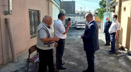 Rayon İcra Hakimiyyətinin başçısı 3-cü Alatavada sakinlərlə görüşmüşdür -Fotolar