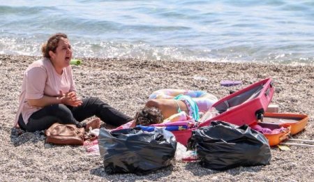 Koronaviruslu qadın dənizə gəldi və... — FOTOLAR