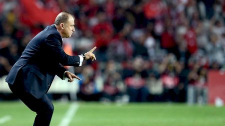 “Neftçi”yə yuxarıdan aşağı baxmaq olmaz” - Fatih Terim