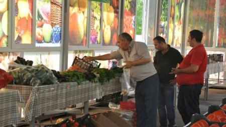 Koronavira görə Şəkidə bazar 3 günlük bağlandı 