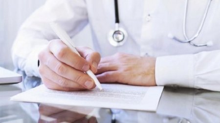 Azərbaycanda baş həkim COVID-19-a yoluxdu