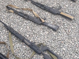 Ermənilərin döyüş meydanında qoyub qaçdığı silah-sursat və texnikalar