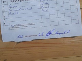 Ermənilərin döyüş meydanında qoyub qaçdığı silah-sursat və texnikalar