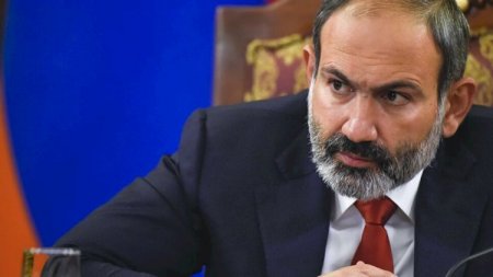 Paşinyan yenə yalvarmağa başladı: “Kömək edin…”