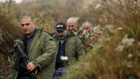 Ermənistan terrorçularla əlaqələrini “qanuniləşdirir“