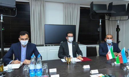 Mikayıl Cabbarov İran rəsmisi ilə Xudafərini müzakirə etdi - FOTO