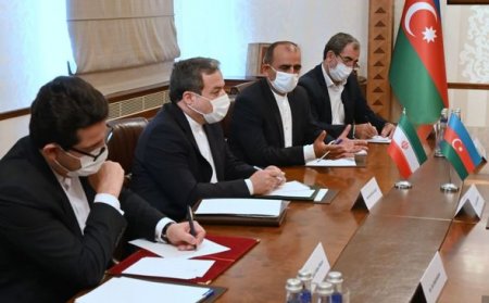 Ceyhun Bayramov iranlı rəsmilərlə Qarabağla bağlı danışıqlarda - FOTO