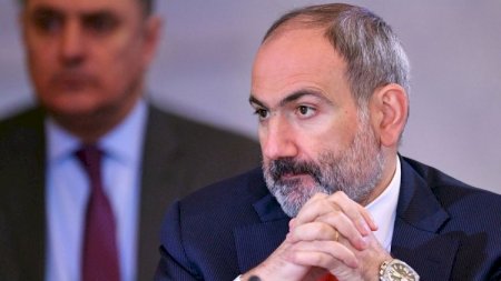 Ermənistan daxilində siyasi çəkişmələr artır: Xarici dairələrlə sövdələşməyə gedənlər var