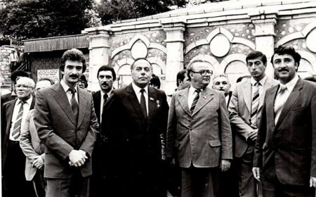 İlham Əliyevin Şuşadakı FOTOSUNUN TARİXİ