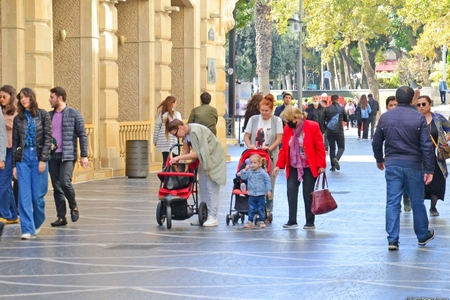 İndi cavanlarda koronavirusun daha ağır formada keçdiyini müşahidə edirik -TƏBİB