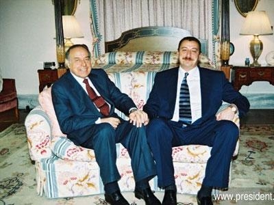 “Heydər Əliyev bu gün sağ olsaydı oğlunu öpərdi” – “Yeni Şafak” (ingiliscə)