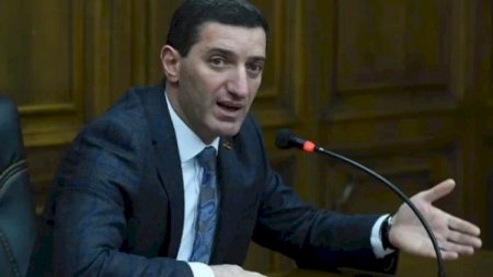 Erməni deputatdan etiraz: “Forma, silah, qida yoxdur!“