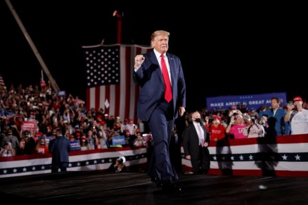 Trampın lider olduğu ştatda partlayış – Səslərin sayılması təxirə salındı