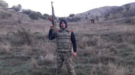 Sabiq nazirin oğlu da ön cəbhədə döyüşüb (FOTOLAR)