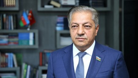 Cavanşir Feyziyev: “Ali Baş Komandanın indiki məqamda cəbhə bölgəsinə getməsi fəxarət hissi yaradır” – VİDEO