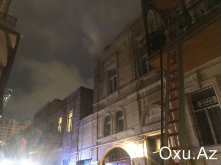 Bakıda üçmərtəbəli hosteldəki yanğın söndürüldü - YENİLƏNİB + VİDEO
