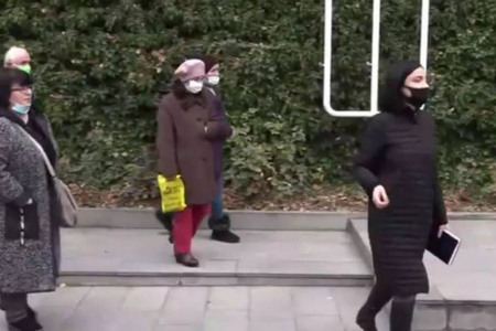 Şuşadan qaçan ermənilər İrəvanda etiraz edir