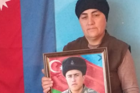 RƏZALƏT: Fabrik şəhid anasını işdən çıxardı - “Dedim, heç olmasa, 40-ı çıxsın...” RƏZALƏT: Fabrik şəhid anasını işdən çıxardı - “Dedim, heç olmasa, 40-ı çıxsın...”