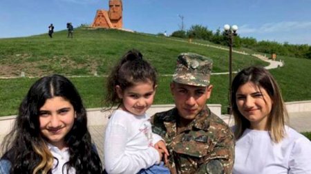 SON DƏQİQƏ: Paşinyan qızlarını Kanadaya qaçırdı