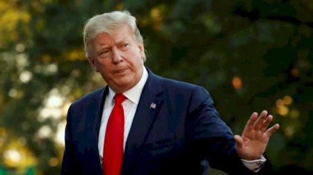 Tramp Türkiyəyə qarşı sanksiya paketini imzaladı