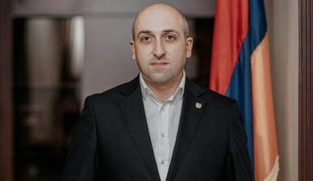 Ermənistanda daha bir qubernator istefa verir