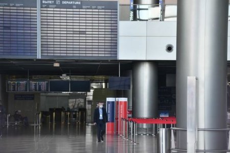 Bioloq: “Virus xəstəxanada təbiətdən daha sürətli inkişaf edir”