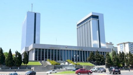 Dövlət büdcəsi ikinci oxunuşda qəbul edildi