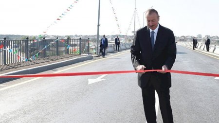 Prezident yeni yolun açılışını etdi