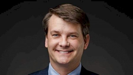 Məşhur amerikalı siyasətçi koronavirusdan öldü