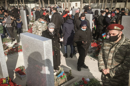 Bəs həmrəy olacaqdıq, noldu?