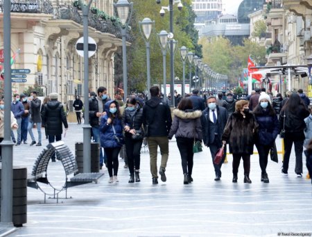 COVID-19 artıq mövsümi xəstəlik kimi qəbul edilməməlidir - İnstitut direktoru