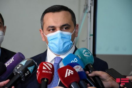 Zaur Əliyev və Ramin Bayramlıya COVİD-19 əleyhinə peyvənd vurulub 